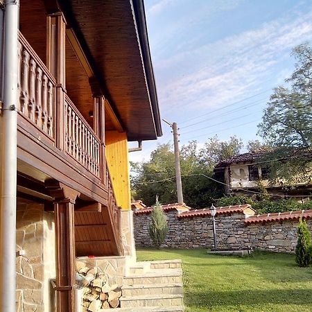 Sinabovite Houses Hotel Badevtsi Exterior foto