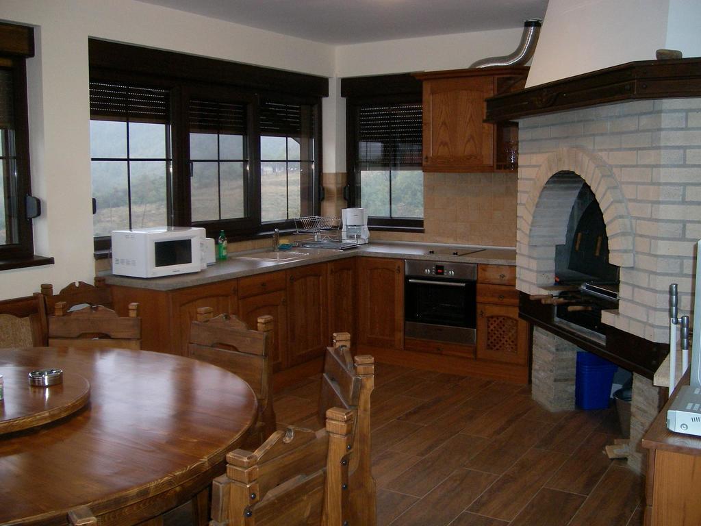 Sinabovite Houses Hotel Badevtsi Habitación foto