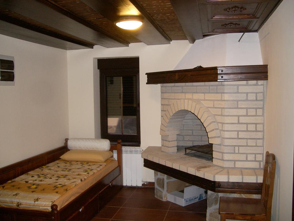 Sinabovite Houses Hotel Badevtsi Habitación foto