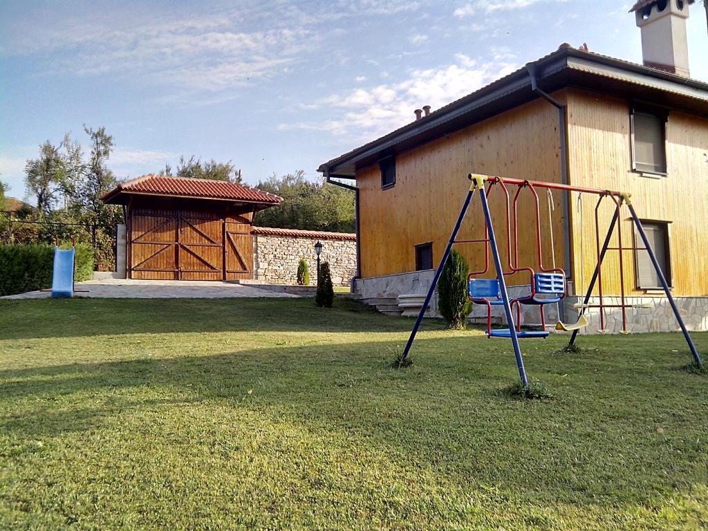 Sinabovite Houses Hotel Badevtsi Habitación foto