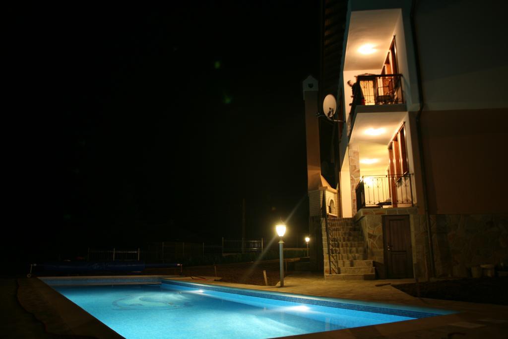 Sinabovite Houses Hotel Badevtsi Habitación foto