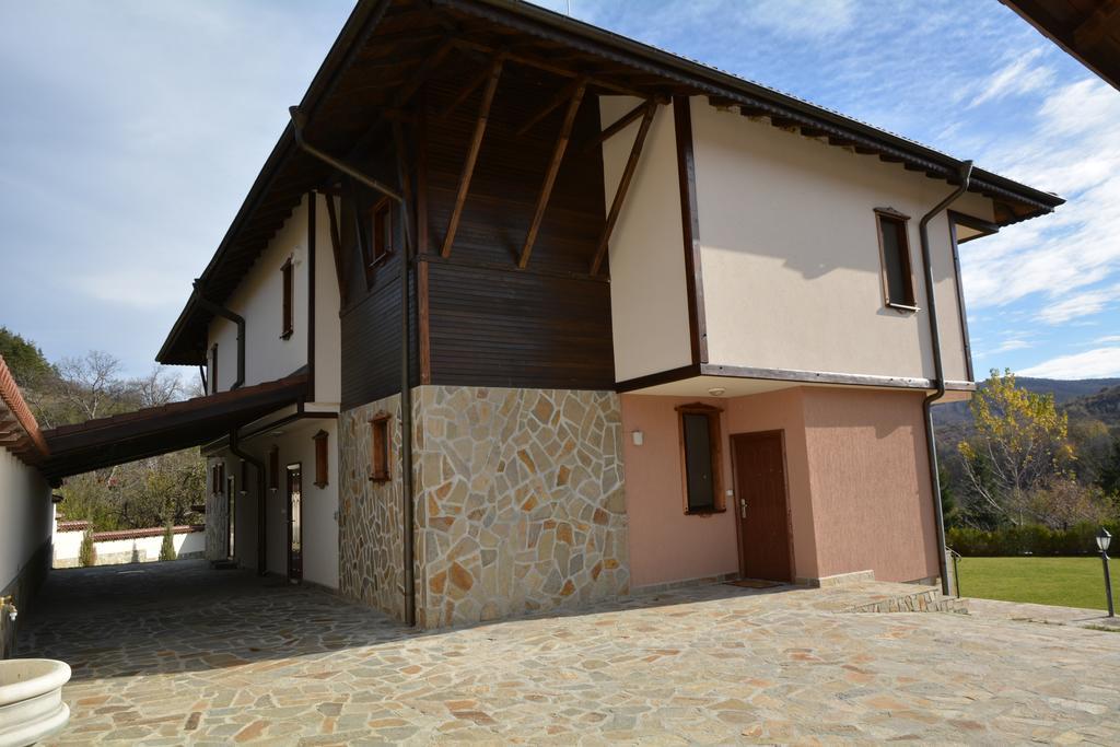 Sinabovite Houses Hotel Badevtsi Exterior foto