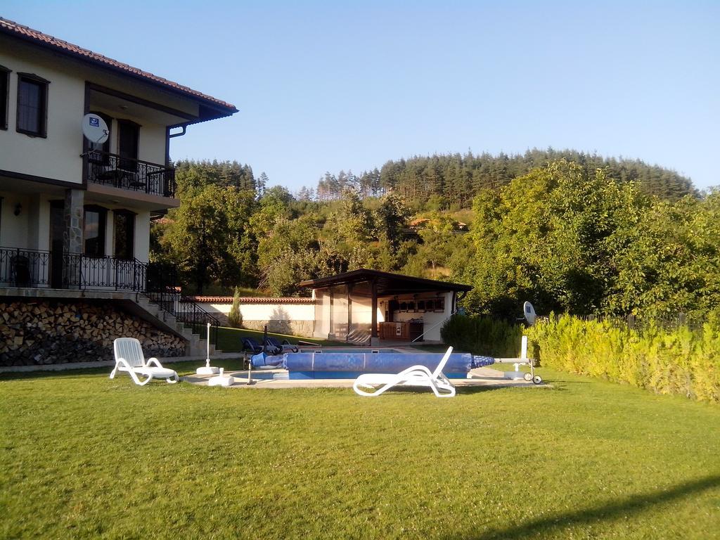 Sinabovite Houses Hotel Badevtsi Exterior foto