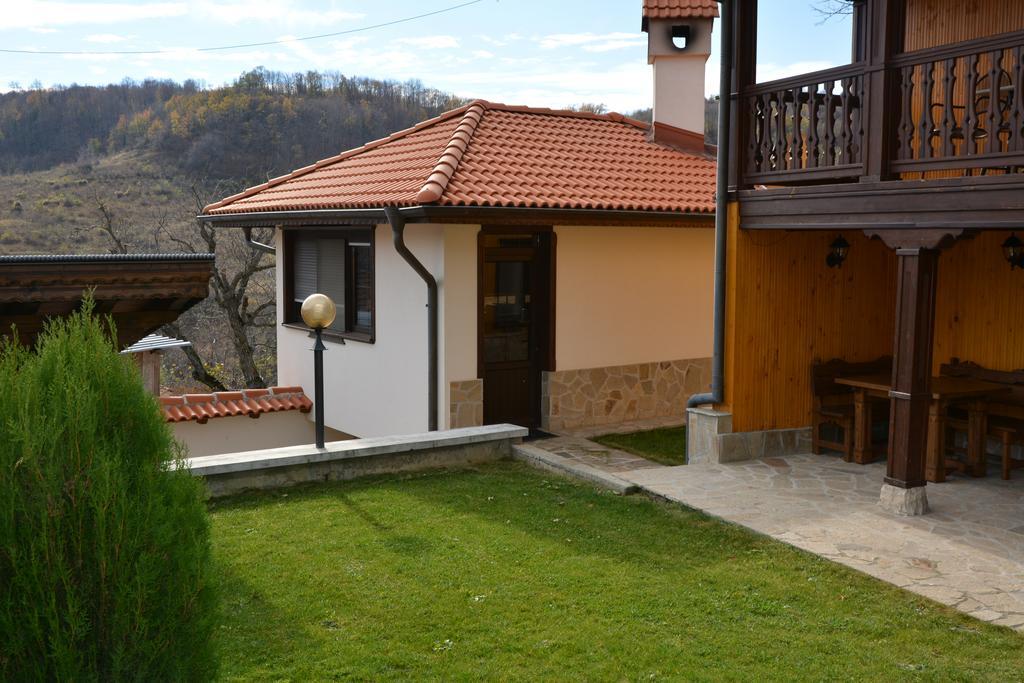 Sinabovite Houses Hotel Badevtsi Exterior foto